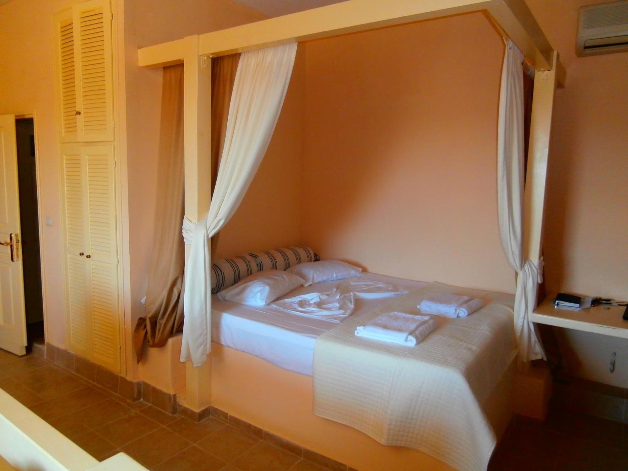 Villa Tzortzakos By Holiday Homes Mavrovoúnion 외부 사진